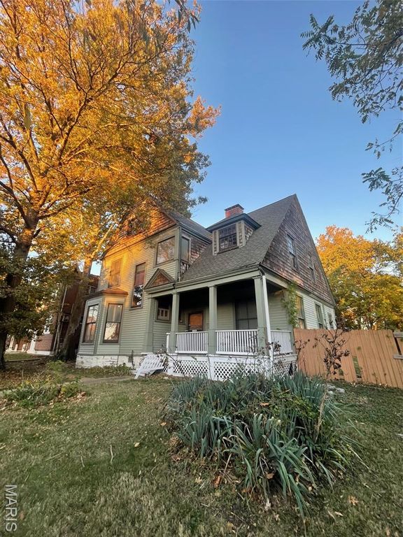 1524 McCausland Avenue, St Louis, MO 63117