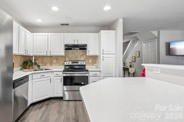 8406 Southgate Commons Drive, Charlotte, NC 28277