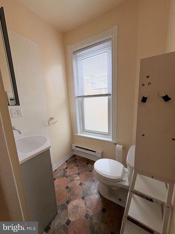 515 MACDADE BLVD, Collingdale, PA 19023