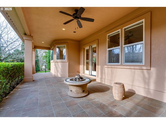 875 SAND Ave, Eugene, OR 97401