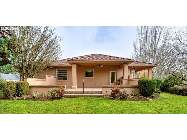 875 SAND Ave, Eugene, OR 97401