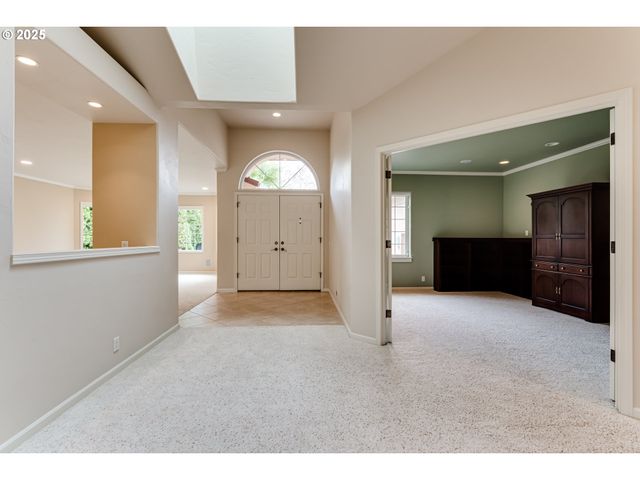 875 SAND Ave, Eugene, OR 97401