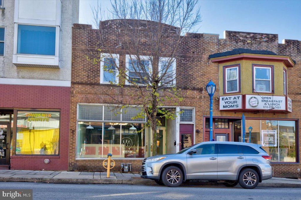 322 BRIDGE ST, PHOENIXVILLE, PA 19460 — exterior