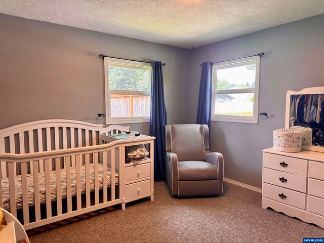 356 NE 10th Av, Canby, OR 97013