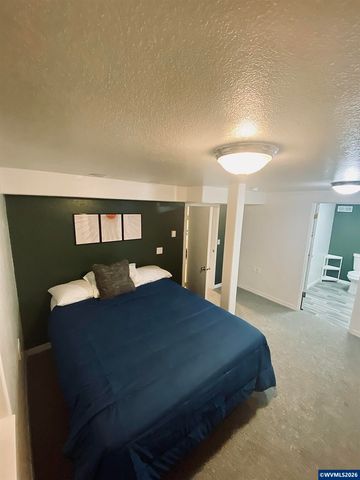 356 NE 10th Av, Canby, OR 97013