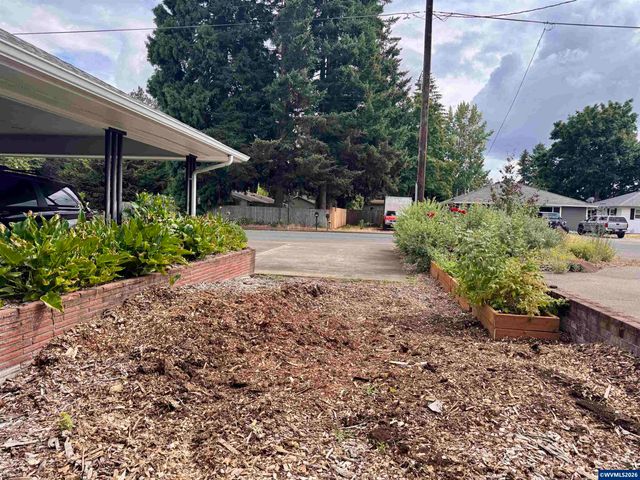 356 NE 10th Av, Canby, OR 97013