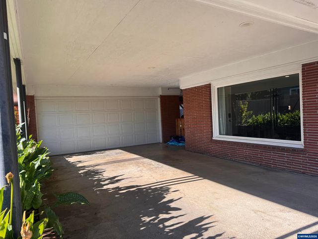 356 NE 10th Av, Canby, OR 97013