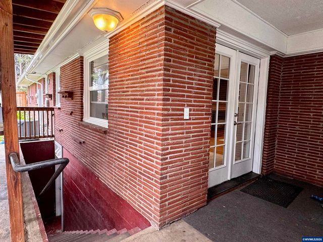356 NE 10th Av, Canby, OR 97013