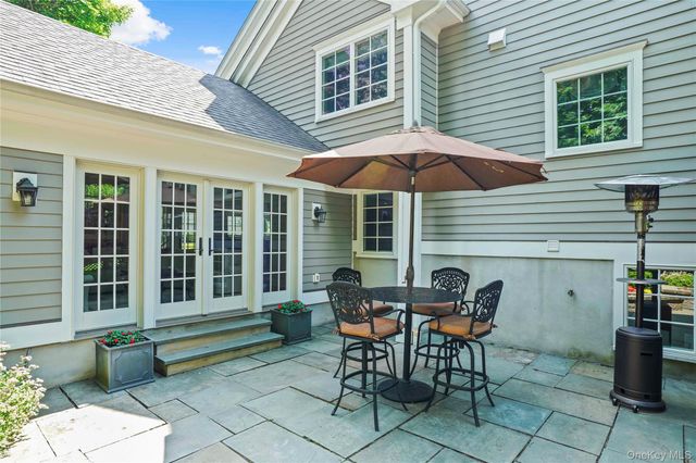 17 Hemlock Road, Hartsdale, NY 10530