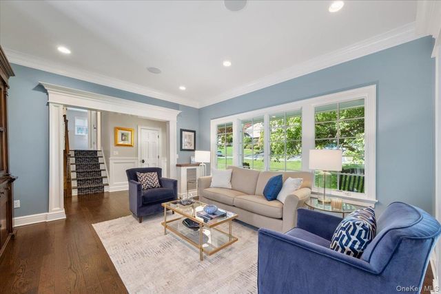 17 Hemlock Road, Hartsdale, NY 10530