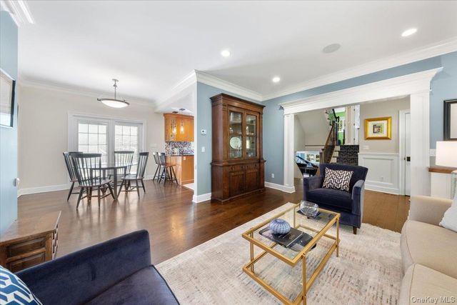 17 Hemlock Road, Hartsdale, NY 10530