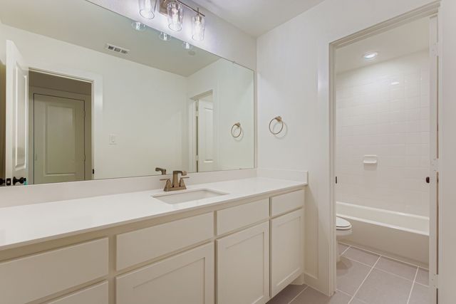 3529 Kings Court Drive, Lewisville, TX 75056