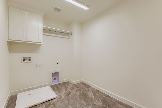 3529 Kings Court Drive, Lewisville, TX 75056