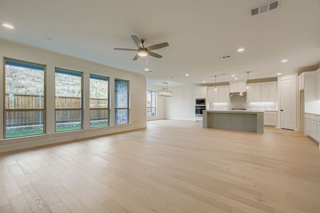 3529 Kings Court Drive, Lewisville, TX 75056