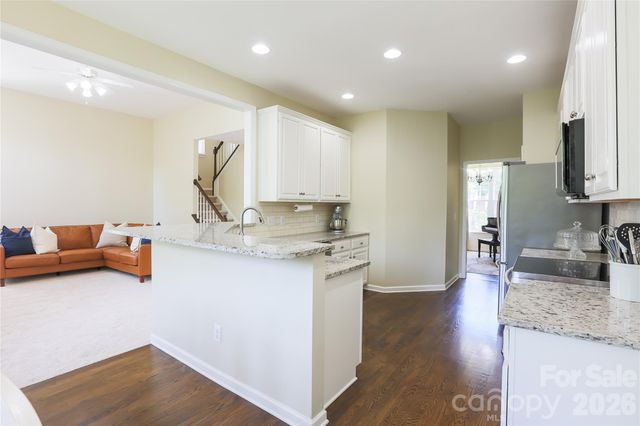 17233 Knoxwood Drive, Huntersville, NC 28078