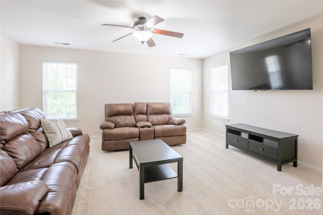17233 Knoxwood Drive, Huntersville, NC 28078