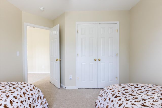17233 Knoxwood Drive, Huntersville, NC 28078