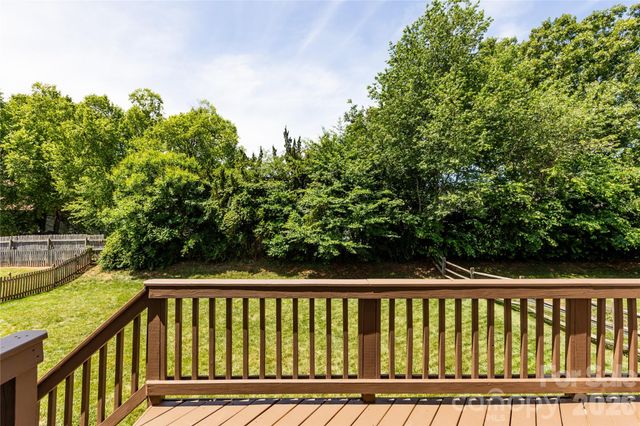 17233 Knoxwood Drive, Huntersville, NC 28078