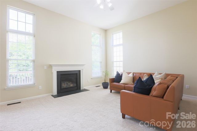 17233 Knoxwood Drive, Huntersville, NC 28078