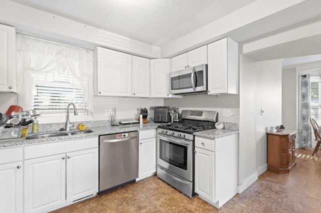 9 Mechanic St, Haverhill, MA 01830