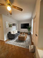 122 Berkshire Street 10(4C), Cambridge, MA 02141