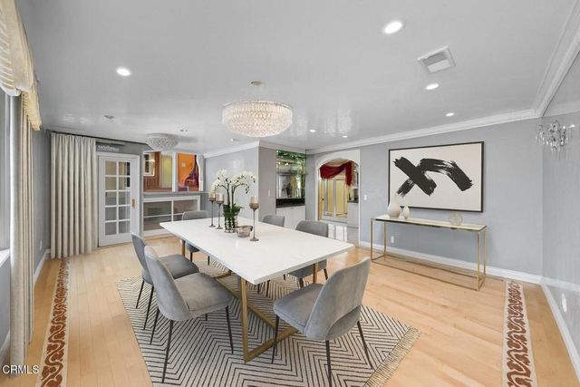 1118 Oberlin Drive, Glendale, CA 91205