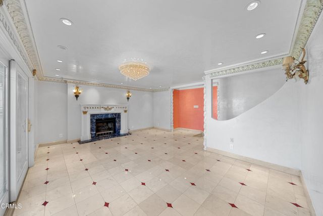 1118 Oberlin Drive, Glendale, CA 91205
