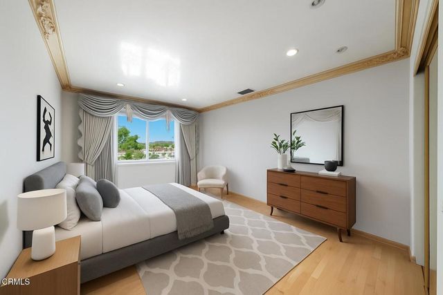 1118 Oberlin Drive, Glendale, CA 91205