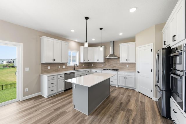 752 Rosebud Lane, Delano, MN 55328