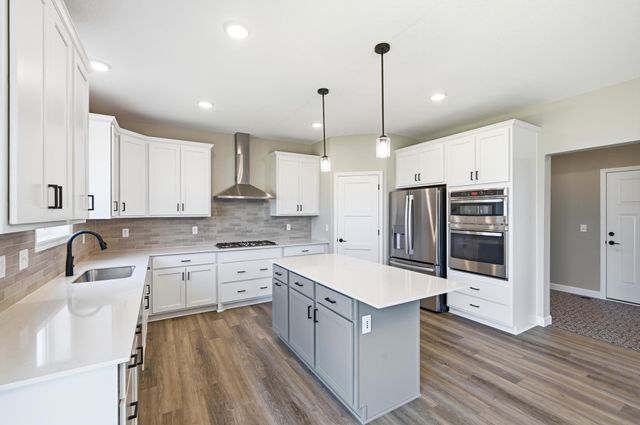 752 Rosebud Lane, Delano, MN 55328