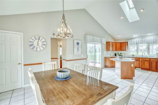 5 Woodrose Drive, Penfield, NY 14580