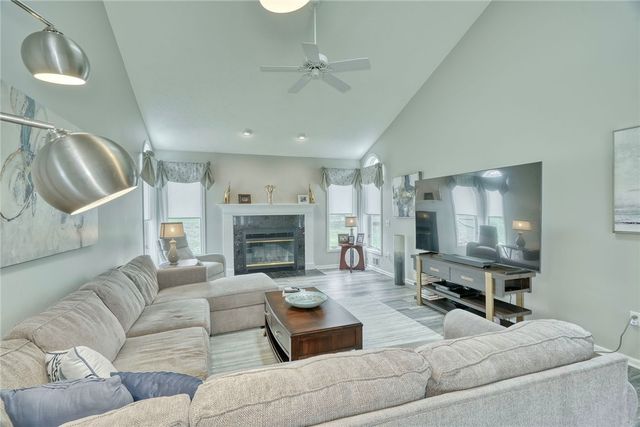 5 Woodrose Drive, Penfield, NY 14580