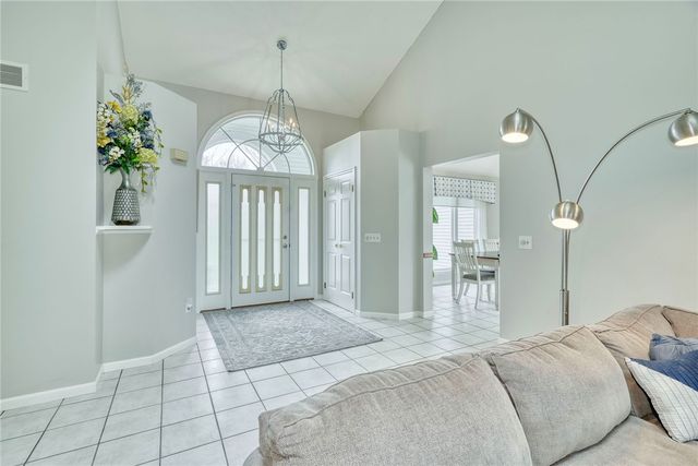 5 Woodrose Drive, Penfield, NY 14580