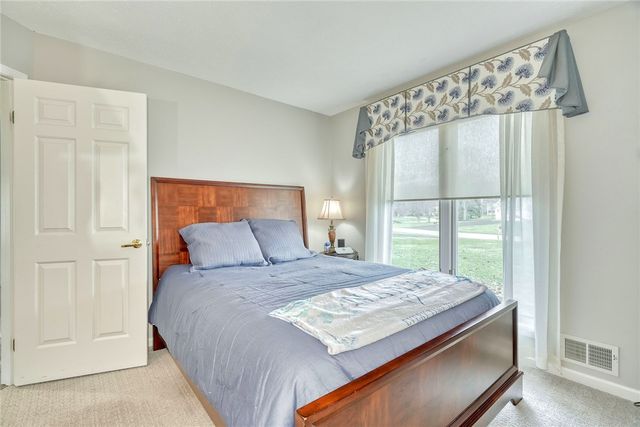 5 Woodrose Drive, Penfield, NY 14580