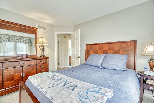 5 Woodrose Drive, Penfield, NY 14580