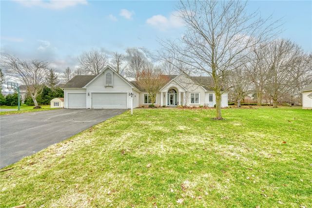 5 Woodrose Drive, Penfield, NY 14580