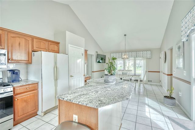 5 Woodrose Drive, Penfield, NY 14580