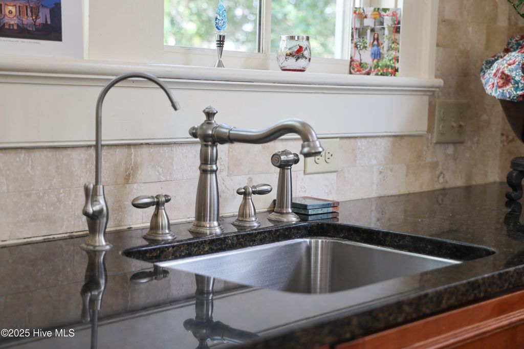 Image 36 of property listing at 111 S 4th Street, Wilmington, NC 28401