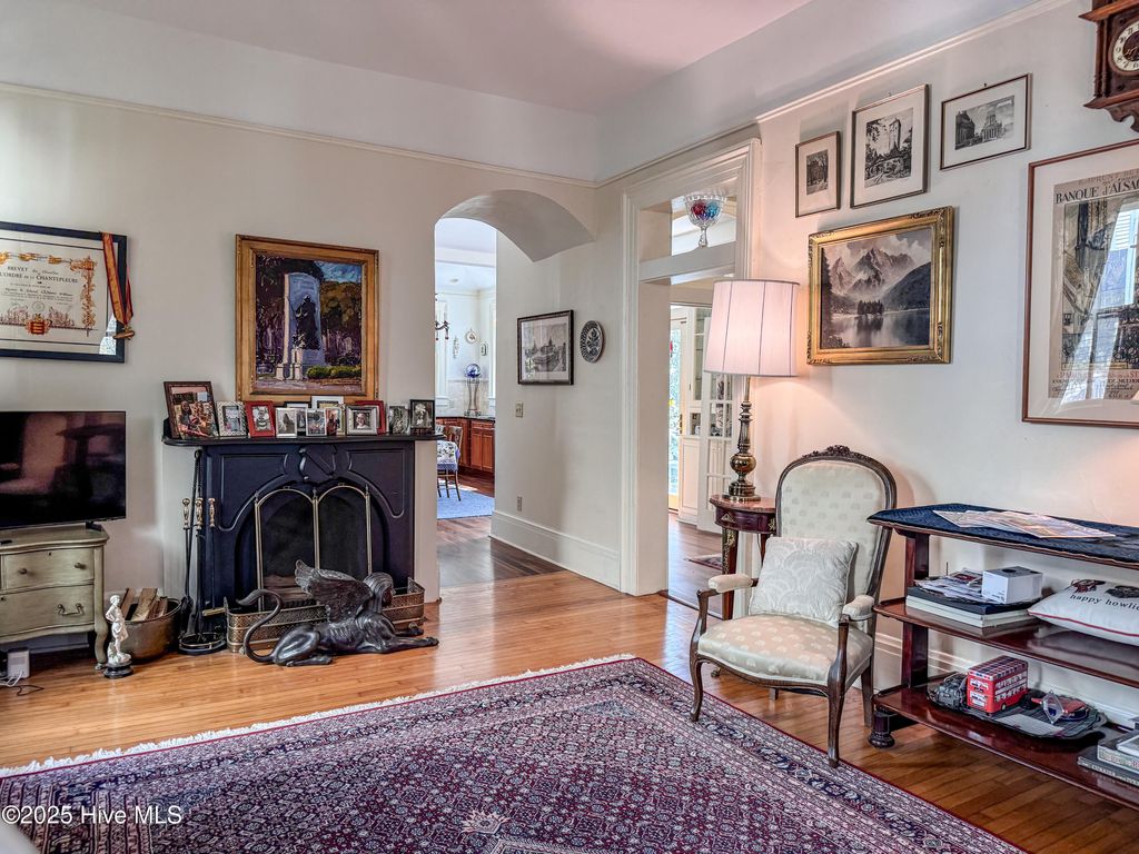 Image 47 of property listing at 111 S 4th Street, Wilmington, NC 28401