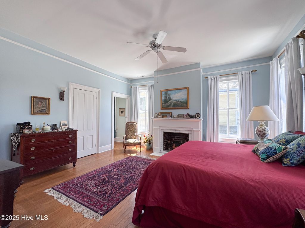 Image 52 of property listing at 111 S 4th Street, Wilmington, NC 28401