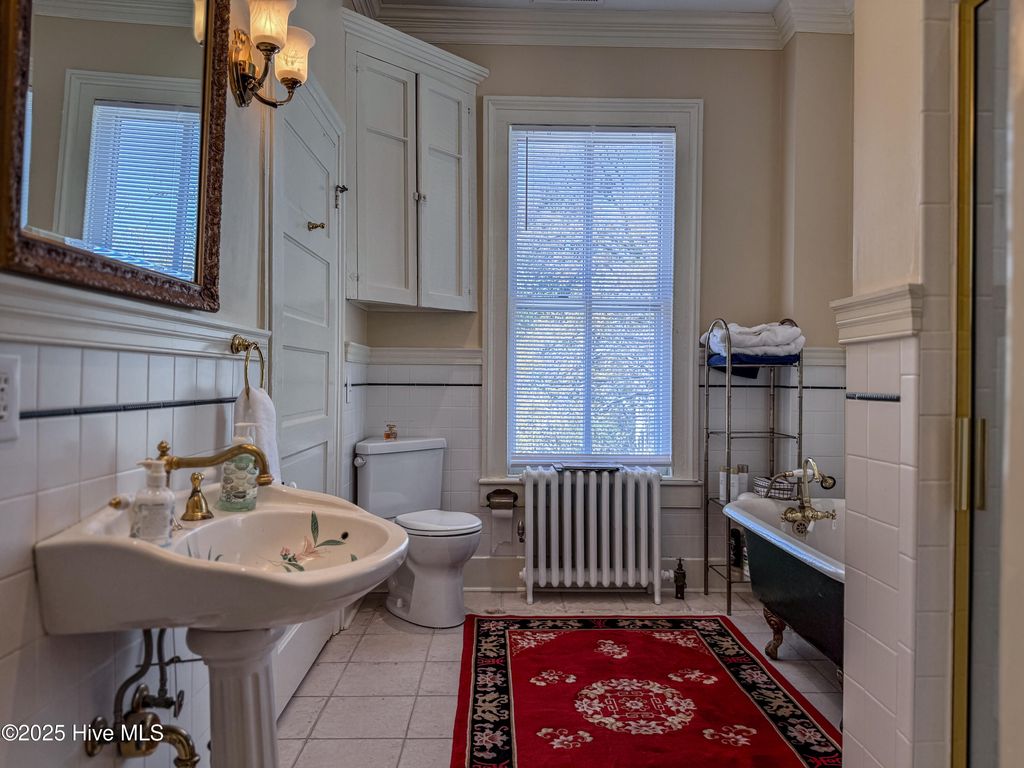 Image 55 of property listing at 111 S 4th Street, Wilmington, NC 28401