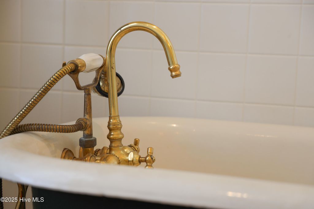 Image 57 of property listing at 111 S 4th Street, Wilmington, NC 28401