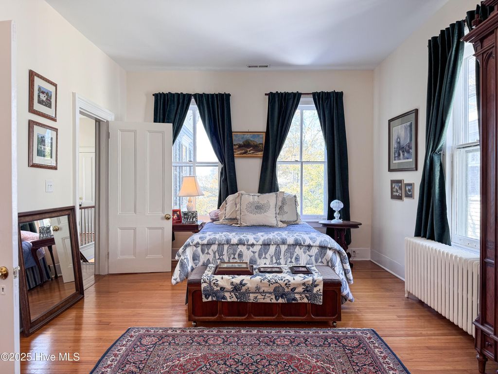 Image 65 of property listing at 111 S 4th Street, Wilmington, NC 28401