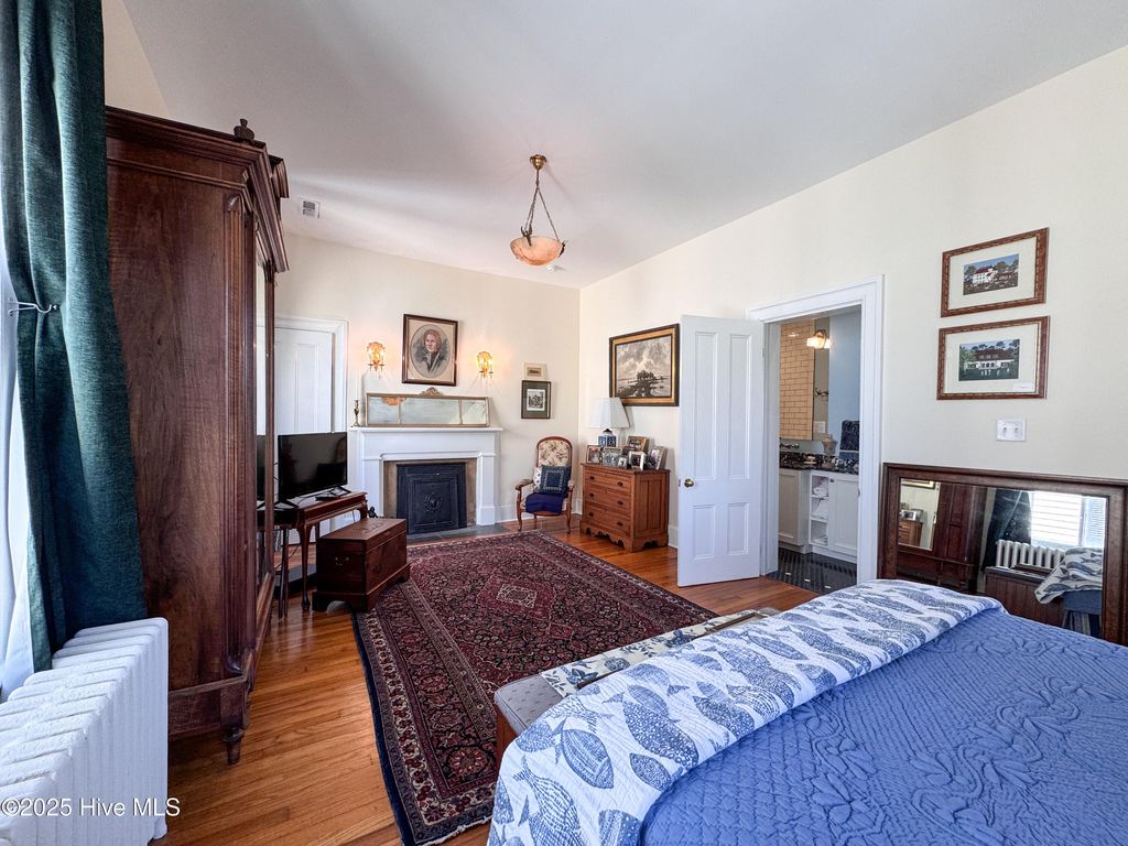 Image 67 of property listing at 111 S 4th Street, Wilmington, NC 28401