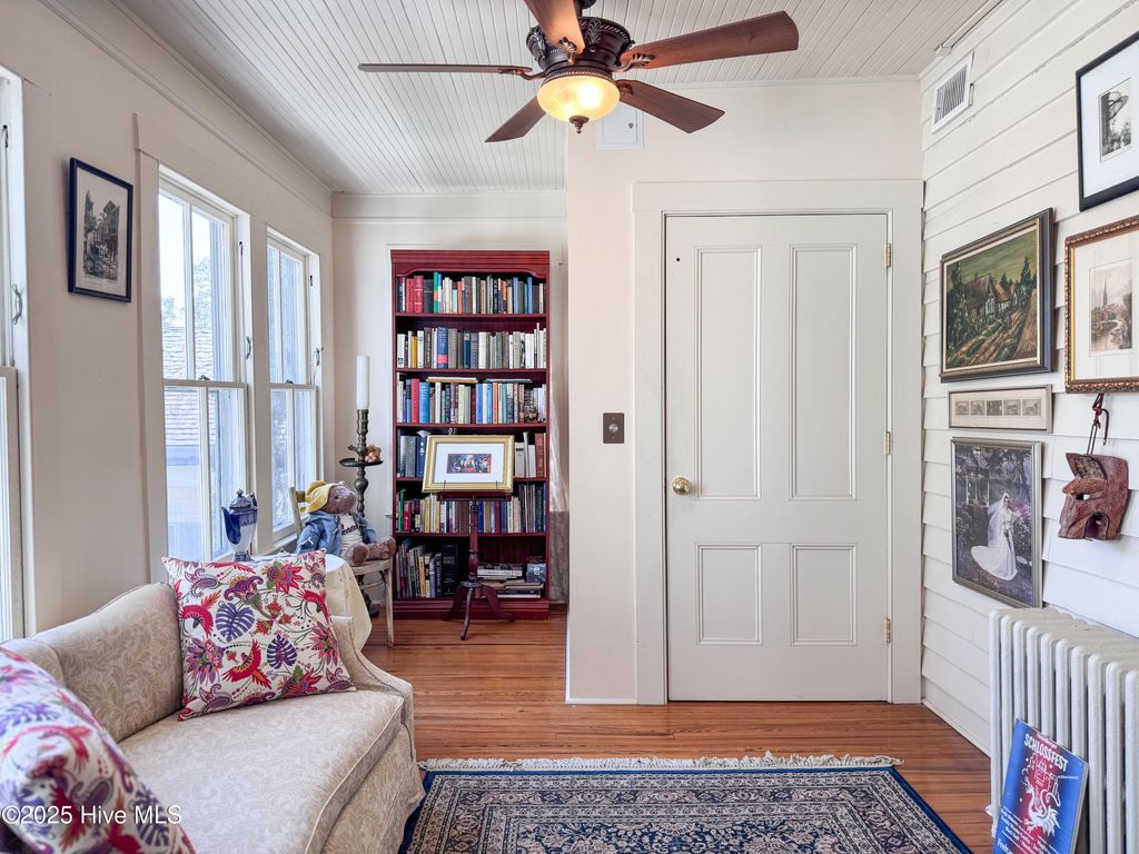 Image 74 of property listing at 111 S 4th Street, Wilmington, NC 28401