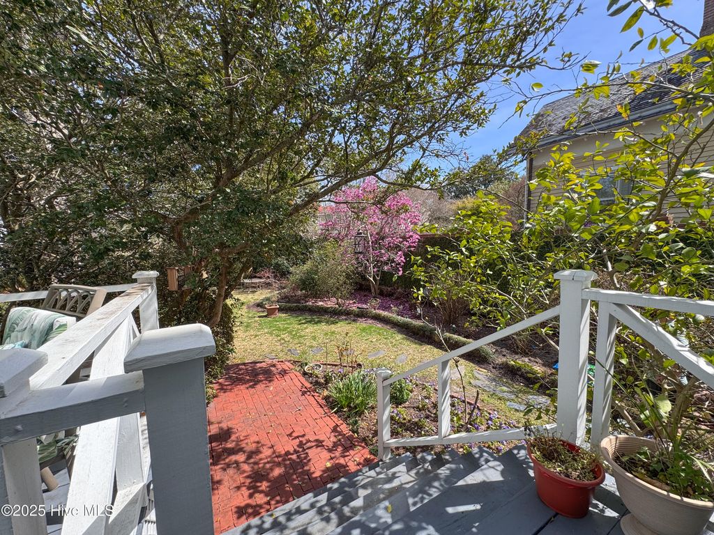 Image 85 of property listing at 111 S 4th Street, Wilmington, NC 28401