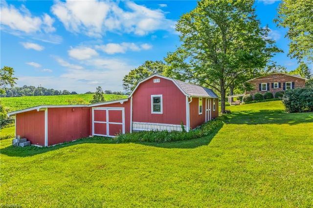 3323 Rockford Road, Dobson, NC 27017