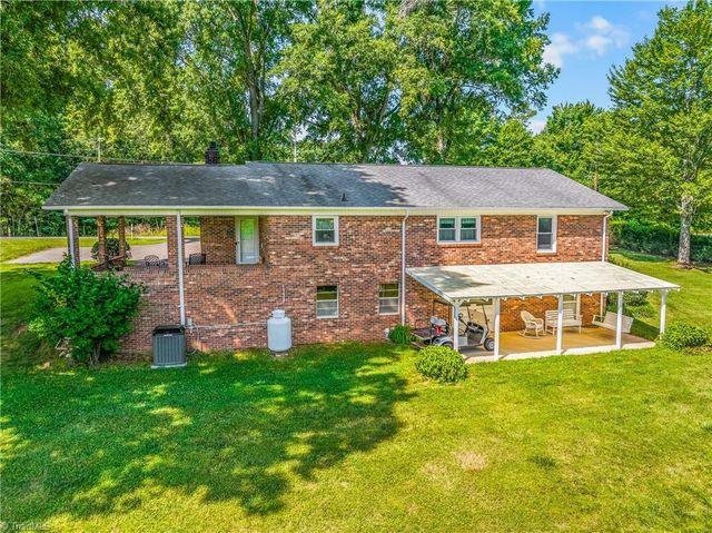 3323 Rockford Road, Dobson, NC 27017