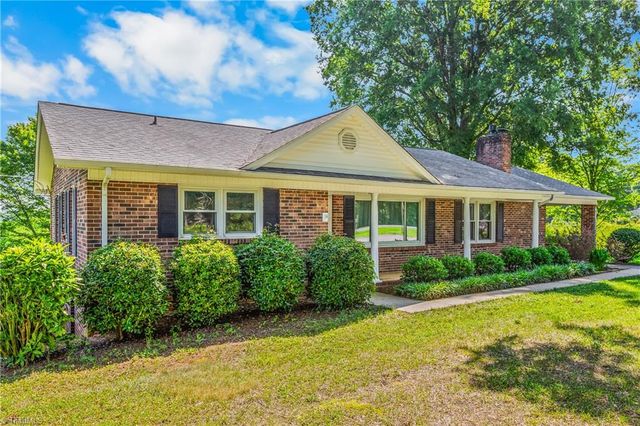 3323 Rockford Road, Dobson, NC 27017