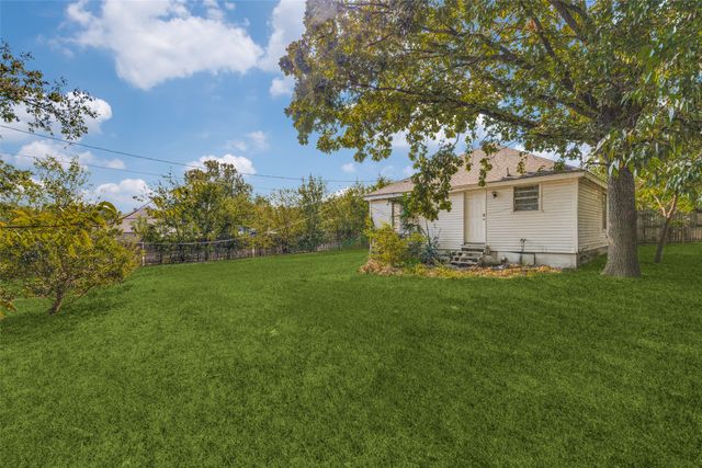 8100 Doreen Avenue, Fort Worth, TX 76116